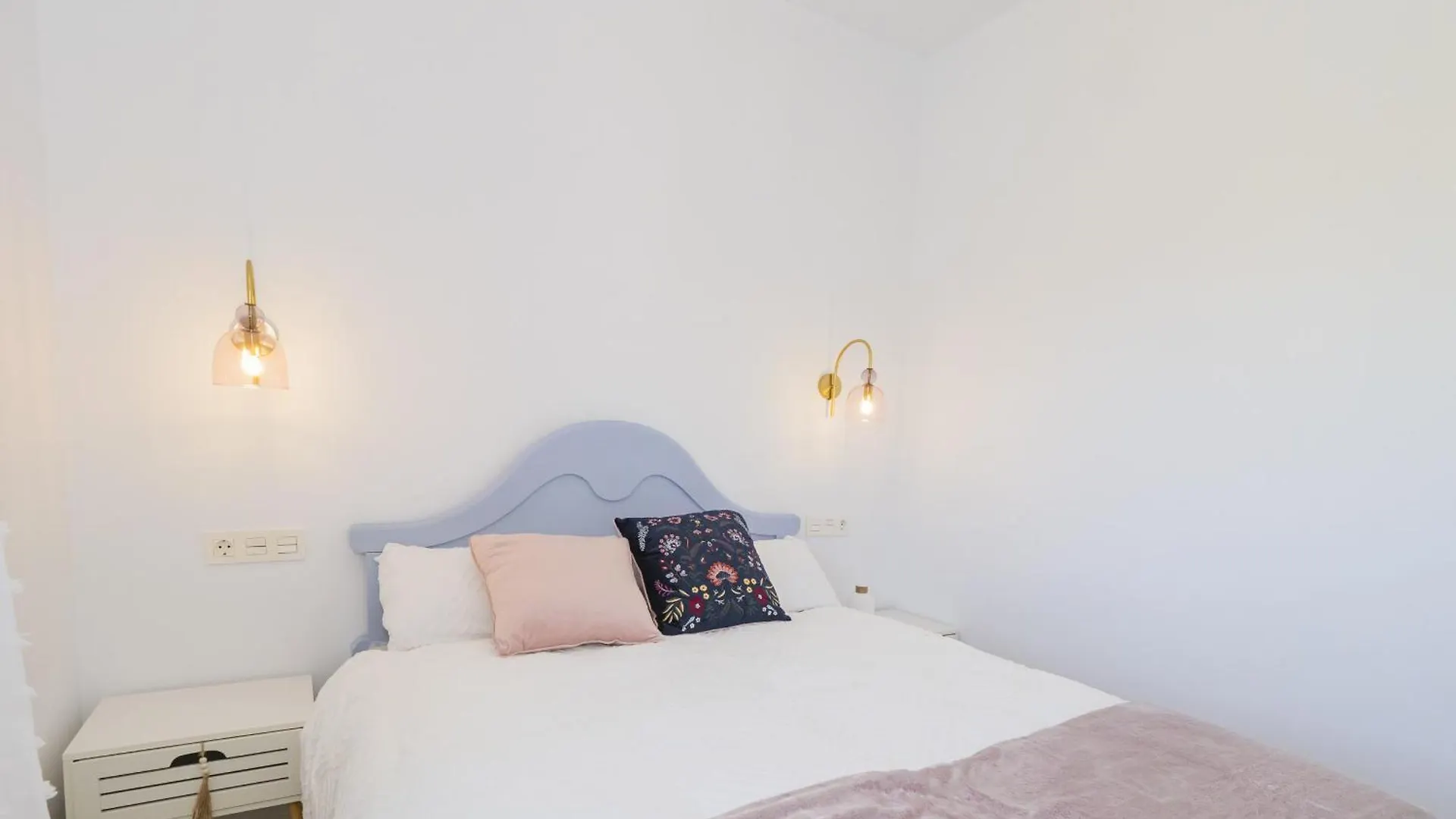 Holiday home Cubo'S Casa Rural El Ensueno Alhaurin el Grande Spain